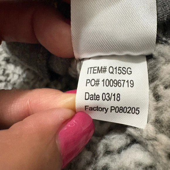 The Happy Company Gray Sherpa Hoodie. Very Soft Hoodie with Pockets. - Picture 10 of 15